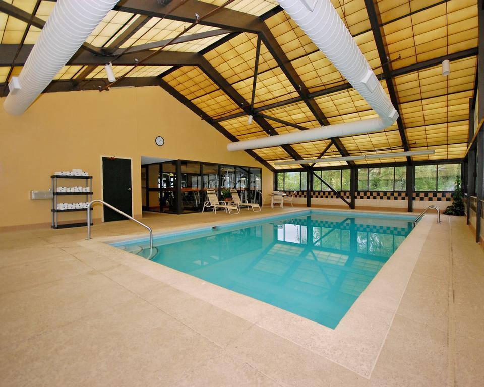 Comfort Pine Grove I-81 Hershey Area 3*