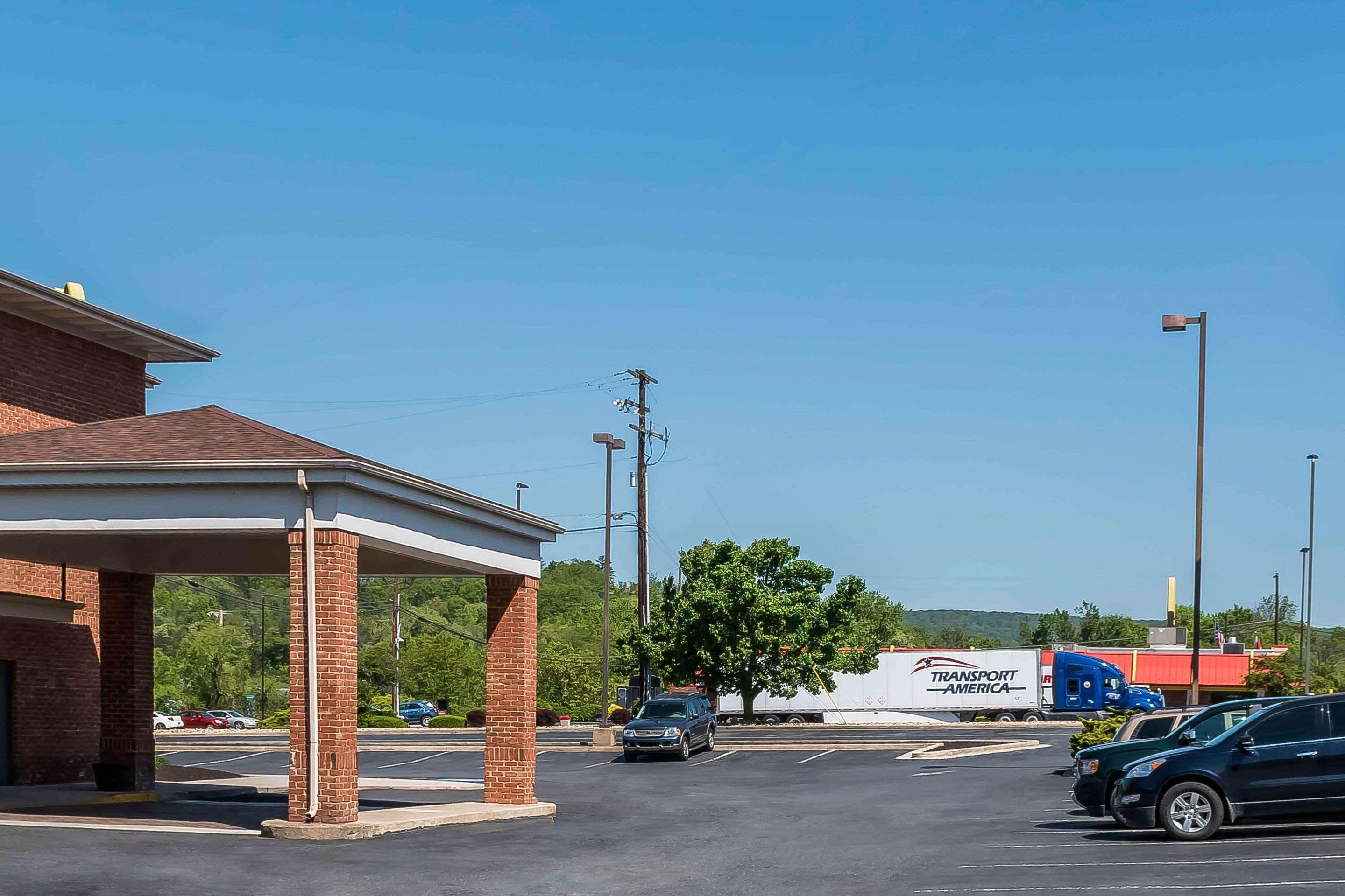 Inn Comfort Pine Grove I-81 Hershey Area 3*