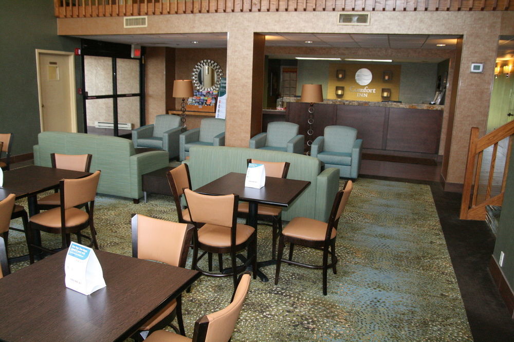 Comfort Pine Grove I-81 Hershey Area 3*